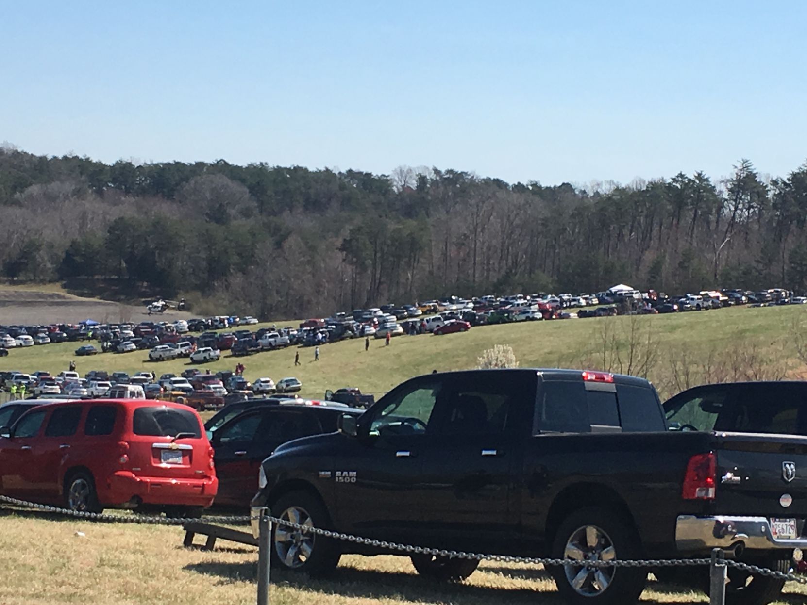STP 500 The lots filling up.JPG